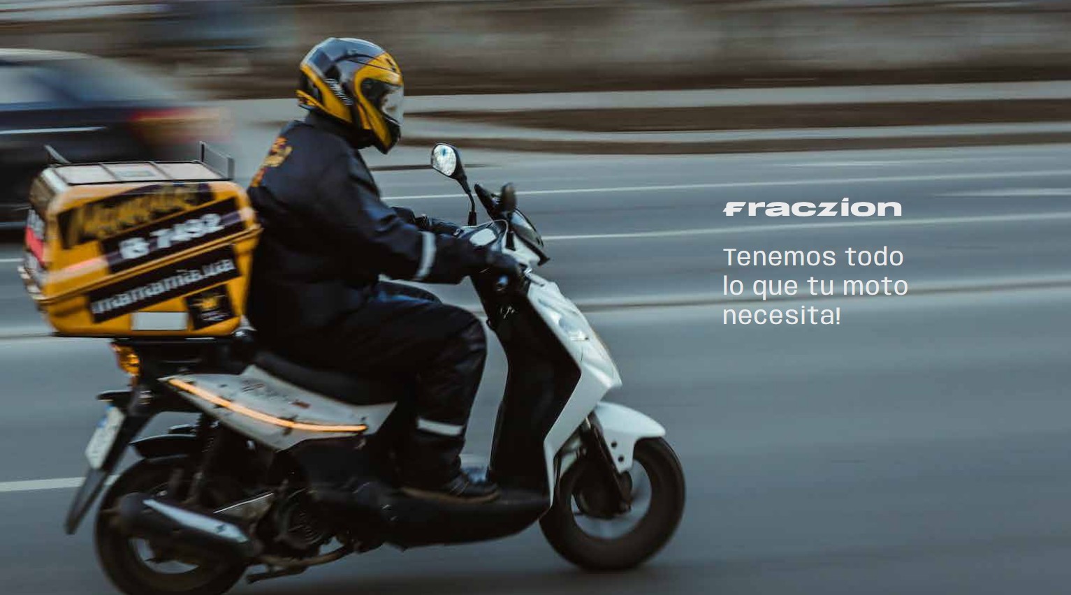 Delivery en moto con equipamiento